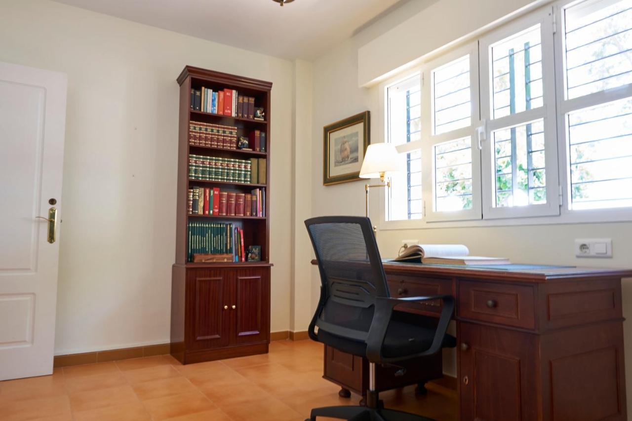 Relax, Family, Telecommuting & Private Pool Villa เบเลซ-มาลากา ภายนอก รูปภาพ