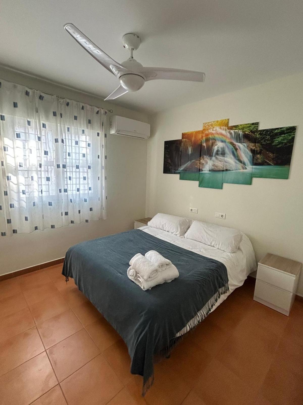 Relax, Family, Telecommuting & Private Pool Villa เบเลซ-มาลากา ภายนอก รูปภาพ